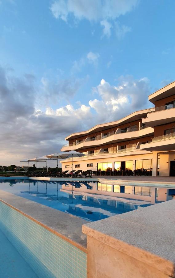Hotel Delfin Lanterna Tar-Vabriga Exterior foto